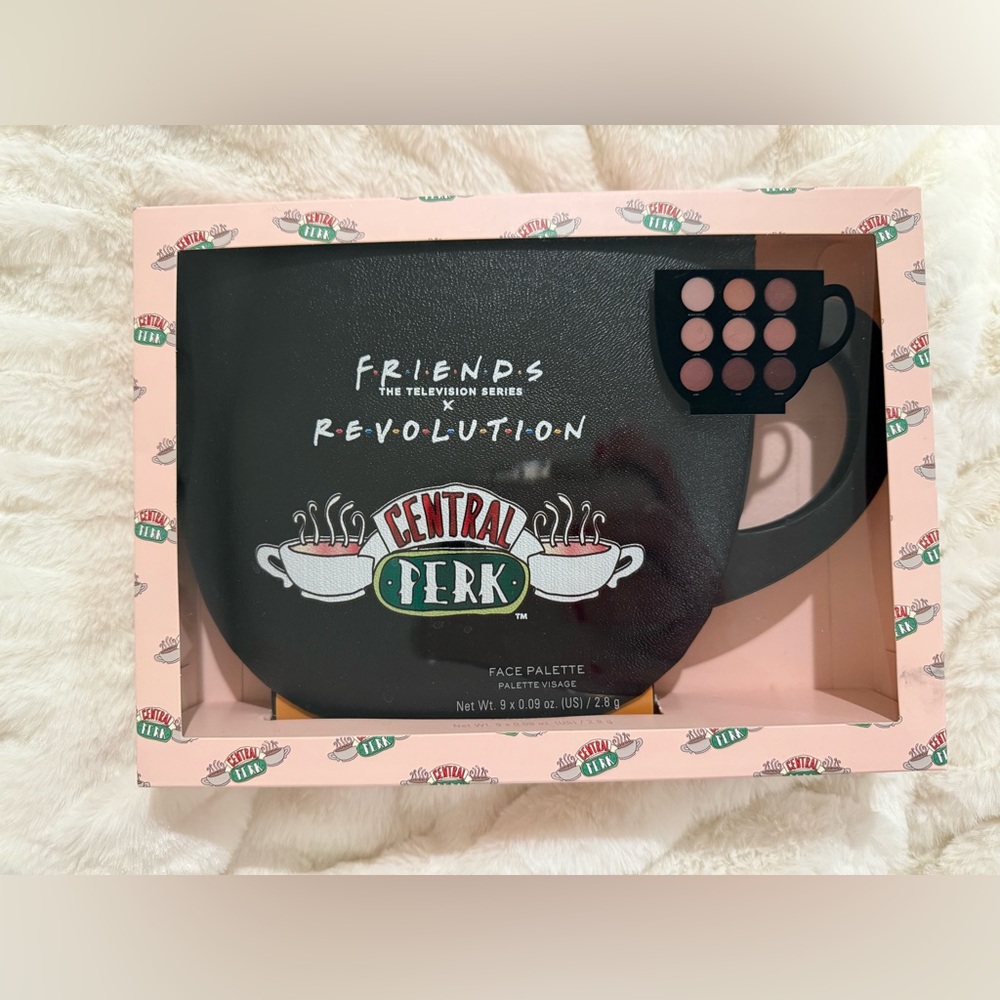 Makeup Revolution X Friends Grab a Cup Face Palette